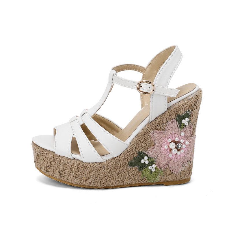 

Beach Dress Sandals Women Summer Wedges Shoes Appliques T Strap Gladiator Pumps Bohemia Casual Plus Size 46 47 48 High Heels 17 белый