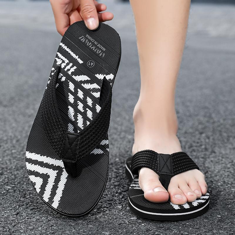 Men Casual Flip Flop Sandals Lightweight Beach Thong Slippers Soft Non Slip Outdoor Summer Shoes Sizes 39-45 Daily Travel