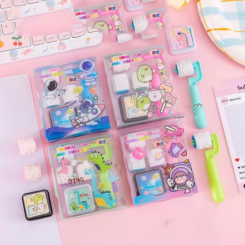 Stamp Toys 1PCS Children's Cartoon Cruise Ship Stamp Girl's Handbook DIY Special Work Creative Set