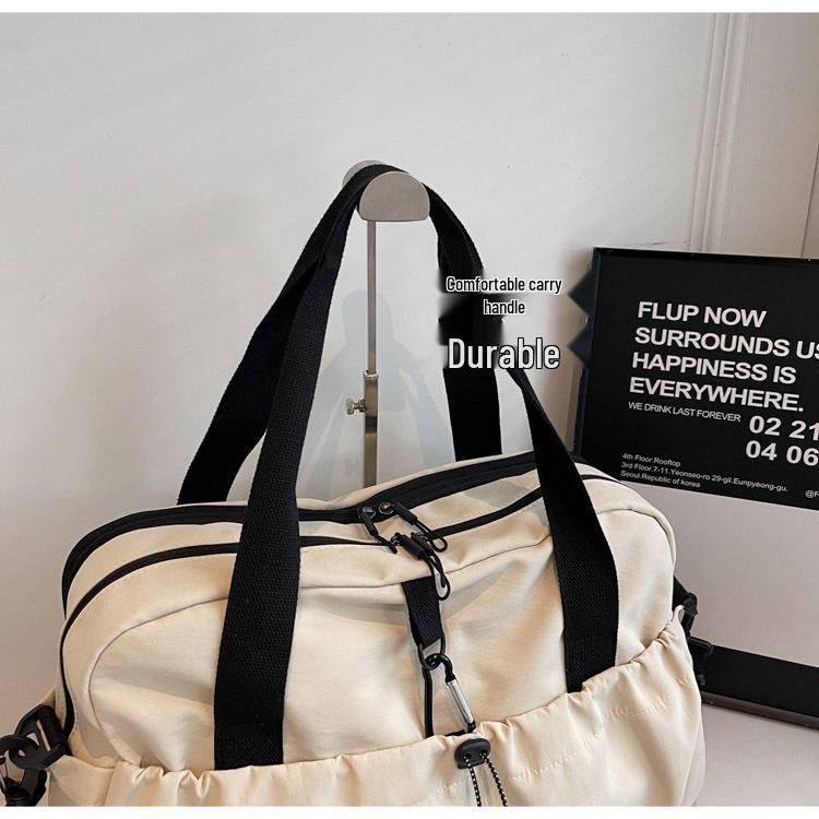 Large-Capacity Unisex Travel Handbag: Lightweight for Short Trips and Fitness