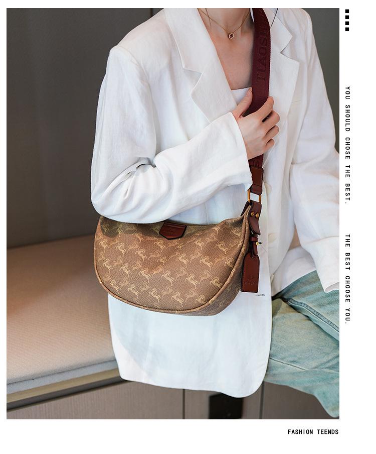 High-Capacity Women's Crossbody Dumpling Bag 2025: Versatile & Stylish Quality Design