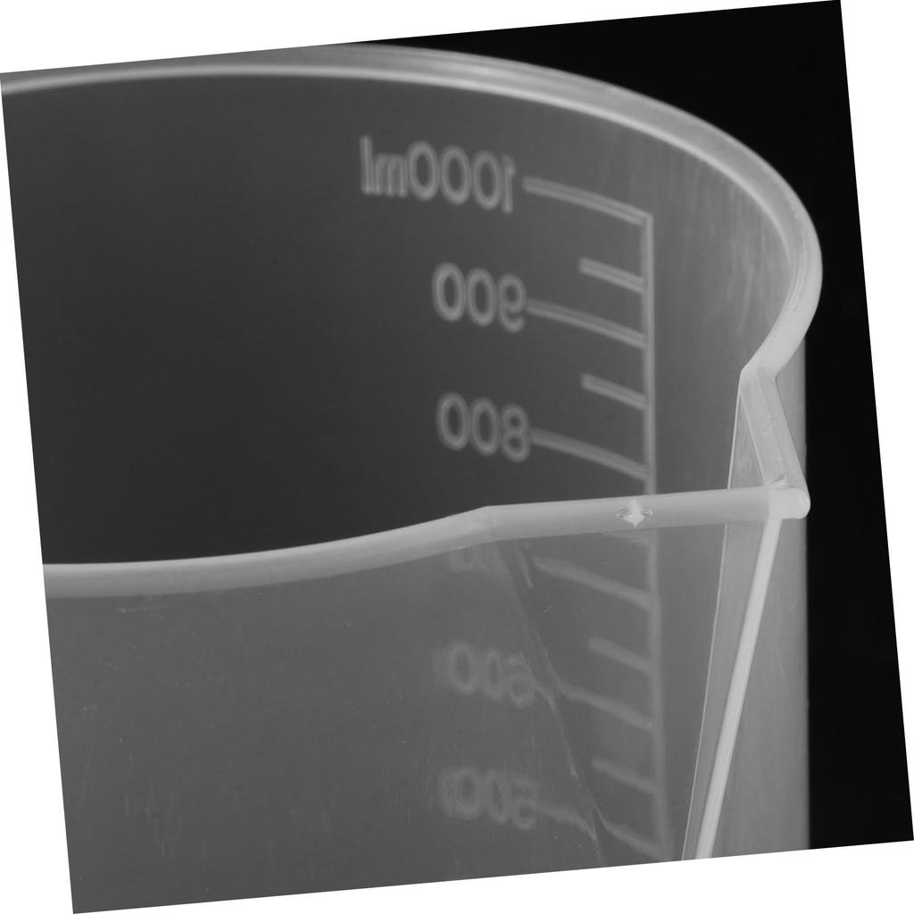 FUNNETOYU Large Capacity Measuring Cup with Precision Scale Resistant Pitcher Multi-Purpose Measuring Cup for Car Machinery Work