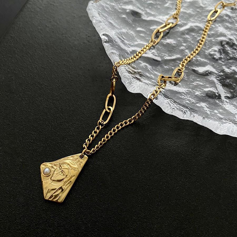 2025 Women's Titanium Steel Necklace: Light Luxury, Clavicle Chain, Non-Fading High-End Accessory