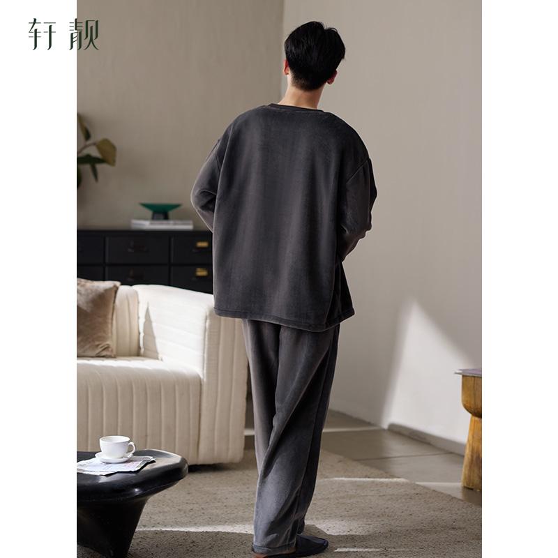 Xuan Liang Anti-static Flannel Pajamas for Men