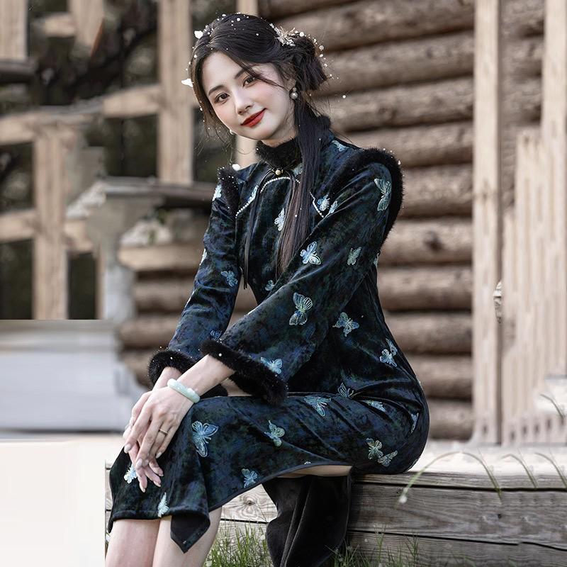 Elegant Knit Winter Cheongsam Dress With Embroidery Lining Velvet Long Sleeve Retro Chinese Style Women