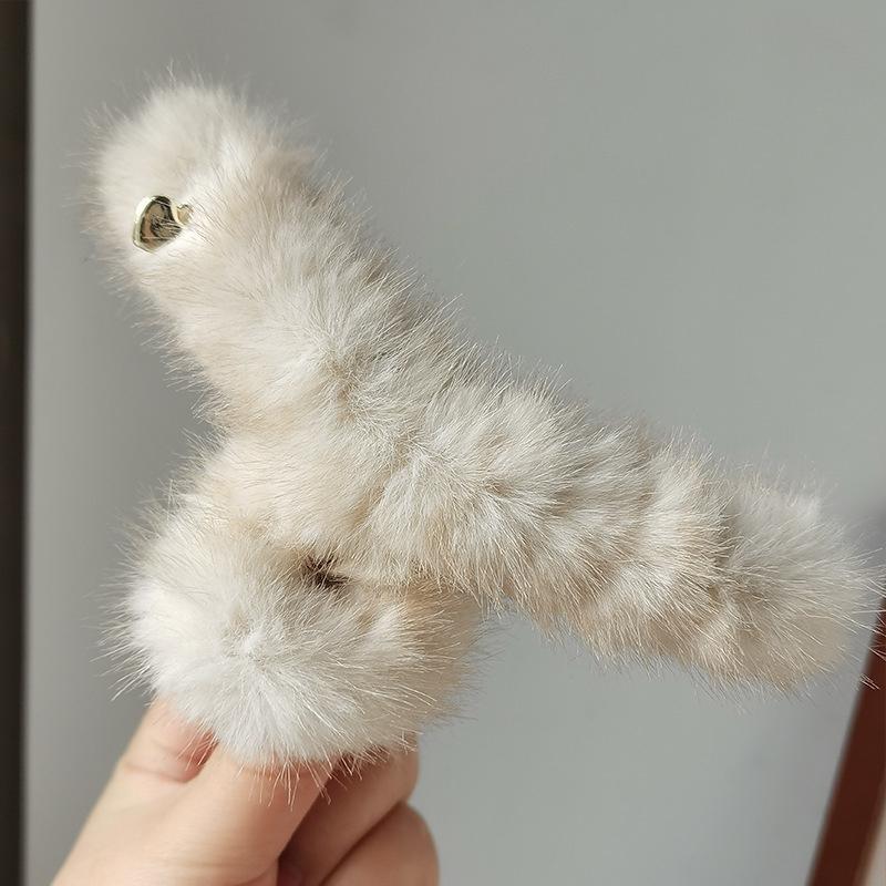 Plush Hair Clip Autumn Winter Woman Hair Accessories Large Shark Clips  Girls Headwear Korean Female Headdress