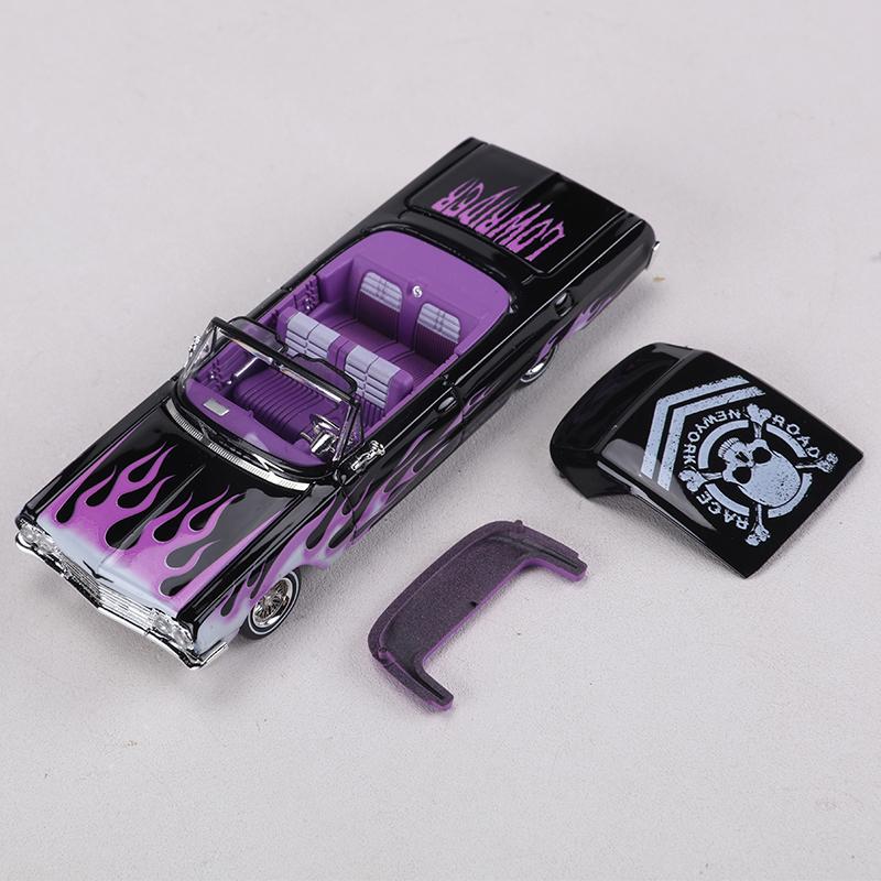FineWorks 1:64 Chevrolet Impala Hardcover edition Open Full Door Alloy Model Car