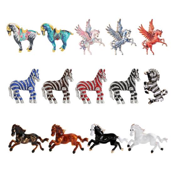 Brooch Horse-Themed Zine Alloy Brooch with Inlaid Crystals Enamel Faux Pearls Fairy Tale Badge Artistic Accessories