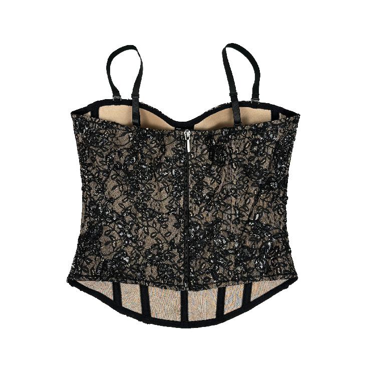 Corsetti, abbigliamento da donna alla moda ed elegante
