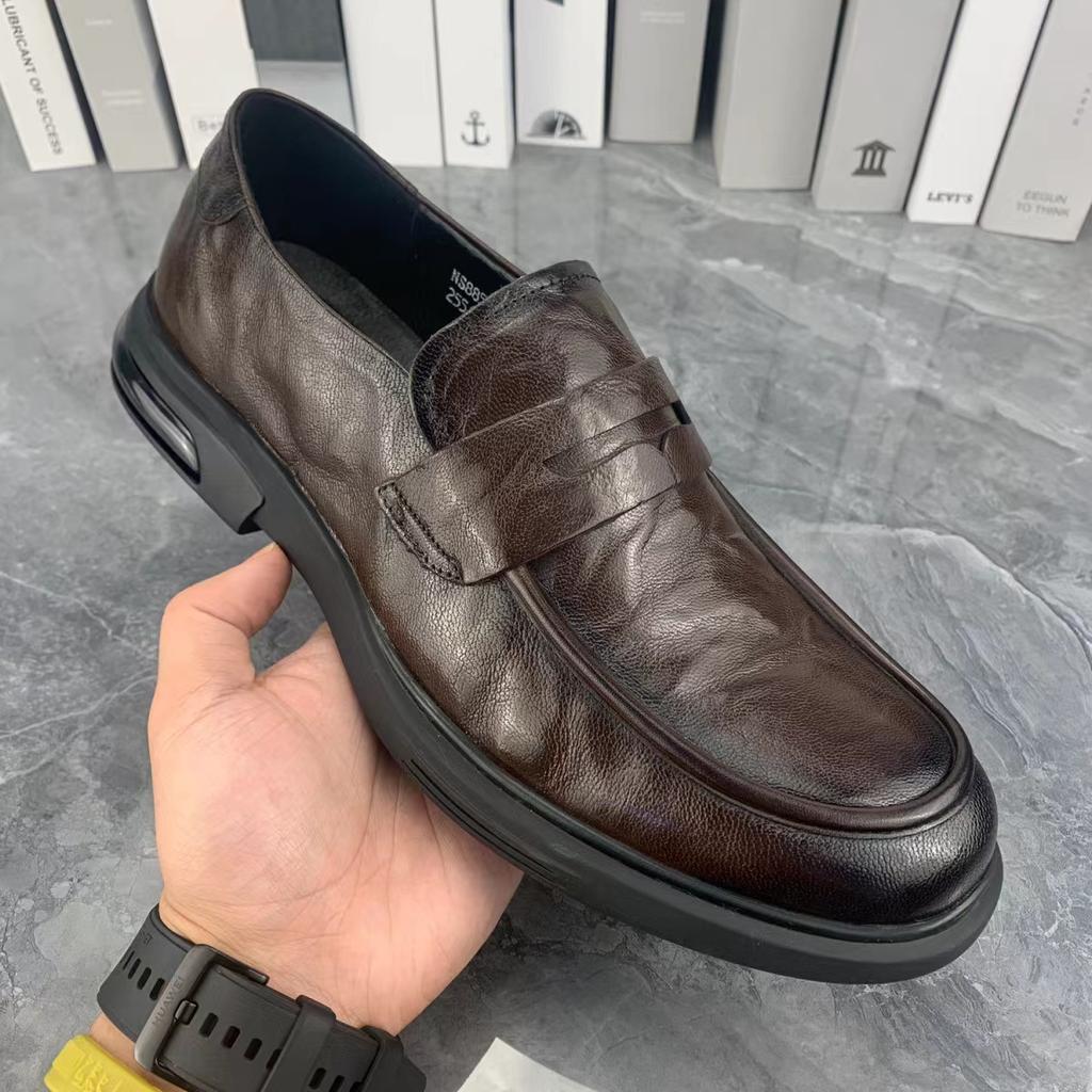 Casual Leather Shoes Men's 2025 New Spring British Leather One-pedal Loafers Men's Shoes Heightened Soft-soled Doudou Shoes