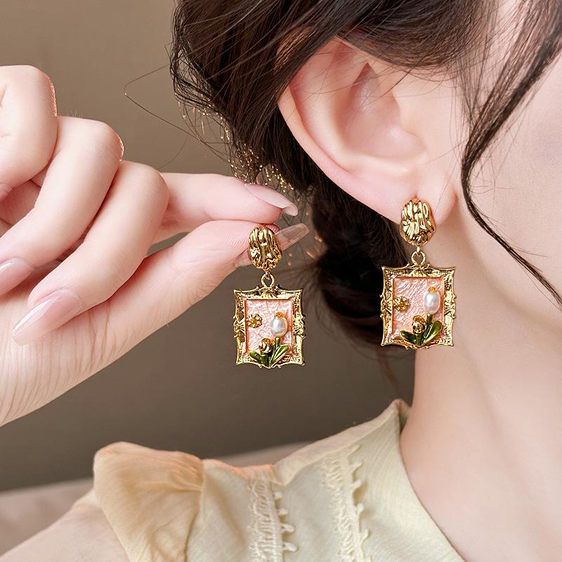 Silbernadel Süßwasserperlen Blumenohrringe - Retro-Design, Leichter Luxusschmuck für Frauen