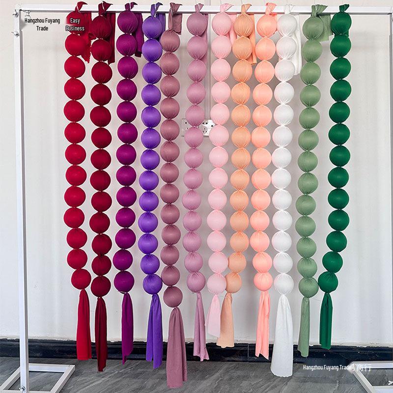 Ornamenti Colorati a Pallina su Corda in Tessuto per Matrimoni, Fidanzamenti e Decorazioni per Vetrine