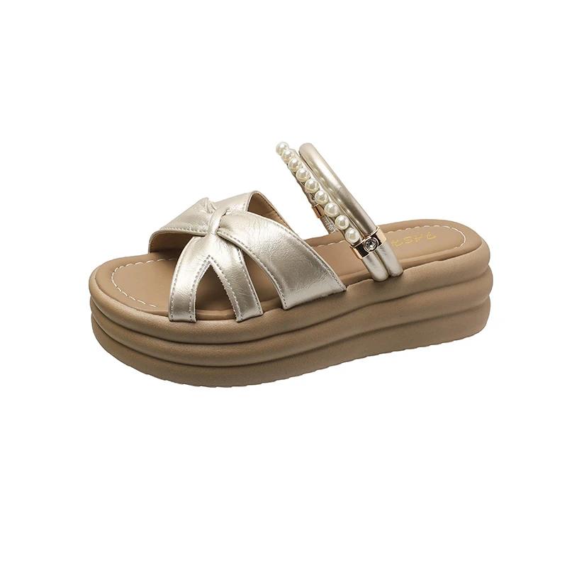 Fashion Platform Pearl Beautiful Sandals and Slippers for Women To Wear Fashionably In Summer with Skirts 2025 New Seaside Sandals