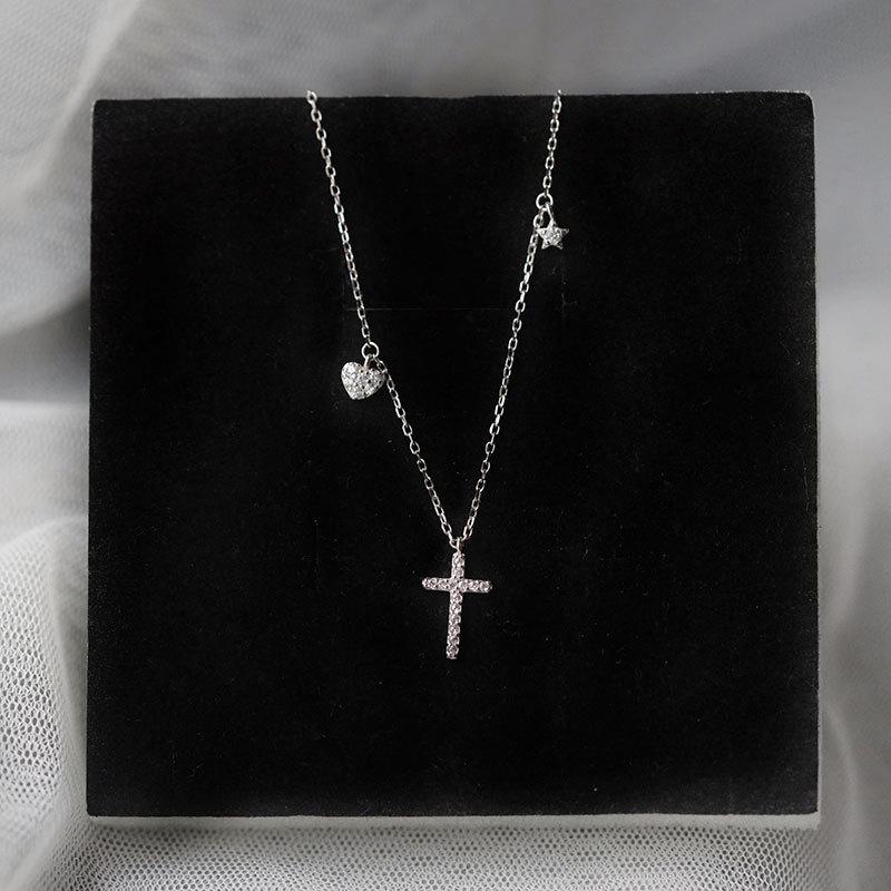Ganzkörper-Halskette aus koreanischer Mode mit Kreuz, Herz und Stern, mit Diamanten besetzt, Schlüsselbein-Halskette für Damen
