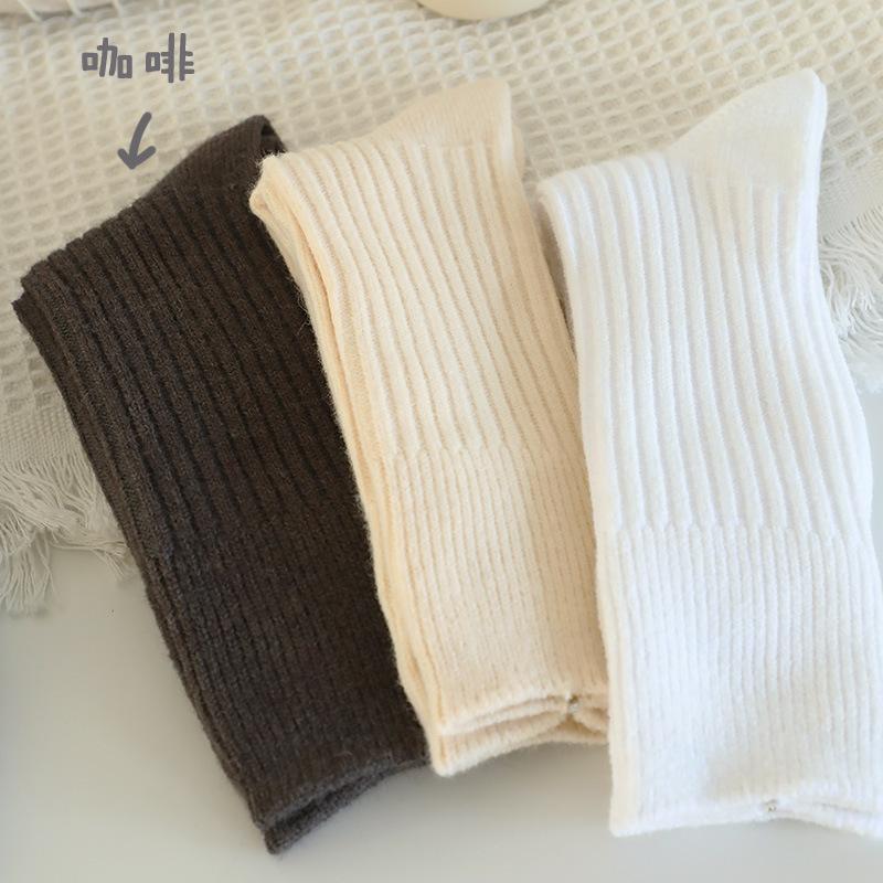 

Double Needle Socks Thick Needle Thickened Warm Solid Color Cotton Socks Pit Strip Versatile High Tube Stacking Socks one size кавовий