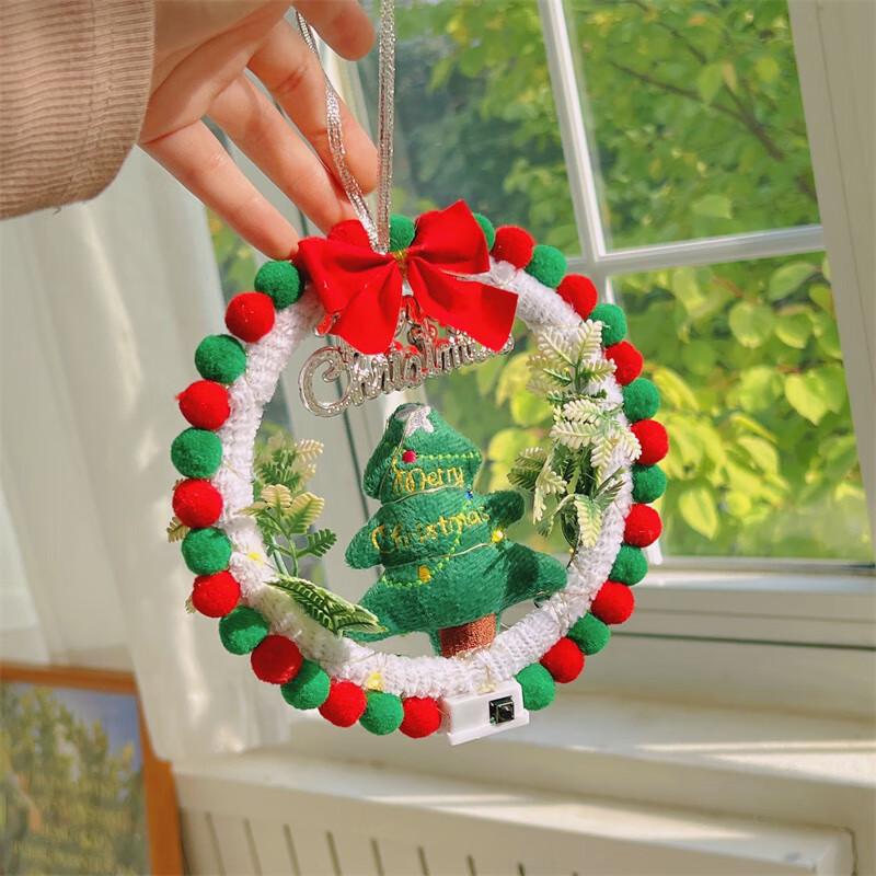 Kids' DIY Christmas Wreath & Decoration Kit