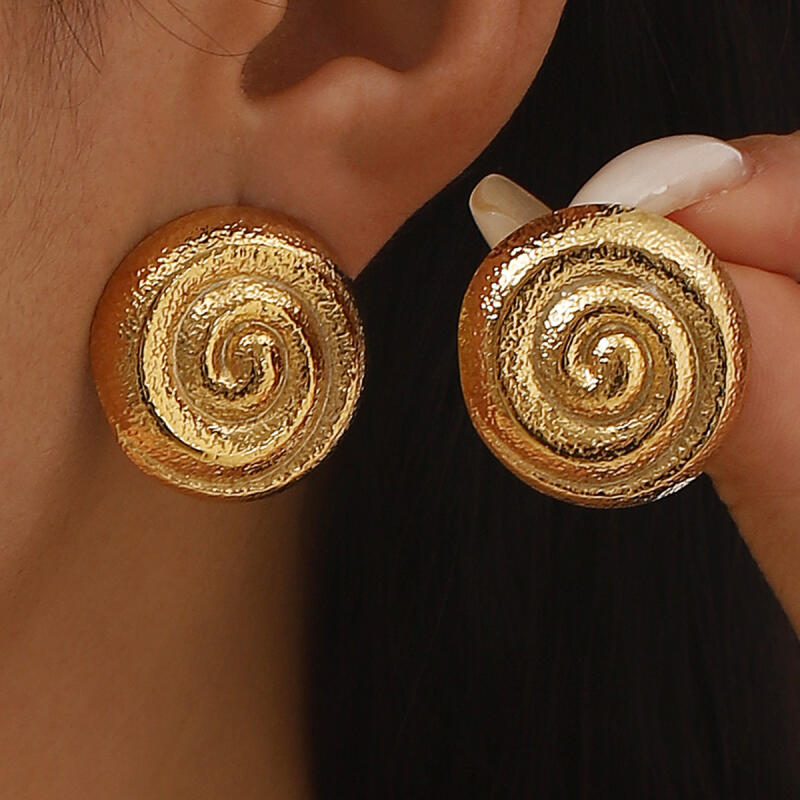 Stainless Steel Hammered Spiral Stud Earrings for Women Lady Classic Simplicity Gold Silver Color Earrings Banquet Jewelry Gifts