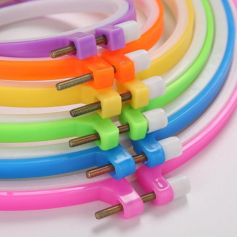 10 Pcs Embroidery Frame Round Embroidery Hoop Crosses Stitching Hoop Adjustable Embroidery Hoop for Craft Project