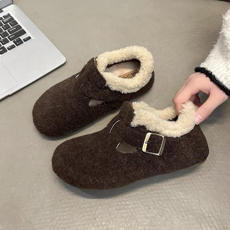 

Осень и зима бархатные новые туфли на одной педали женские пушистые туфли всеобъемлющие теплые зимние ботинки хлопковые туфли 40 темно-коричневого