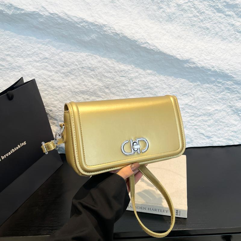 Women's bag messenger bag premium new retro shoulder messenger bag commuter fashion versatile armpit bag