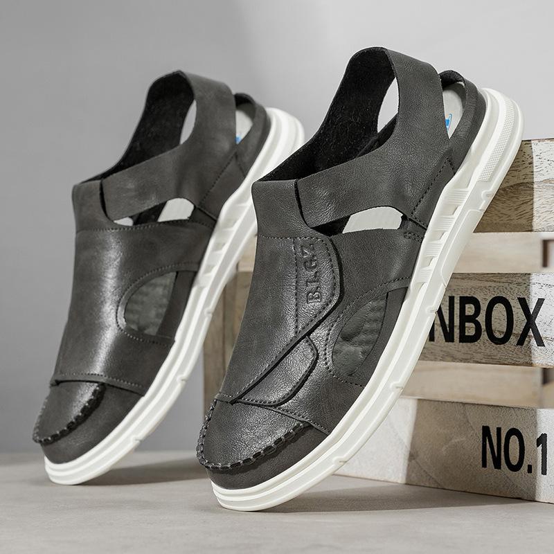 

2025 summer new leather sandals men s beach shoes bag head Roman hollow fashion men s shoes 44