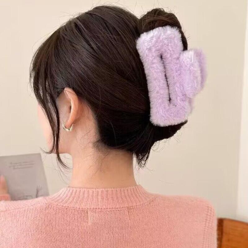 New Solid Hair Clips For Women Girls Soft Plush Hair Claws Large Size Korean Headwear Hairpins Crab Barrette Hair Accessories Gift