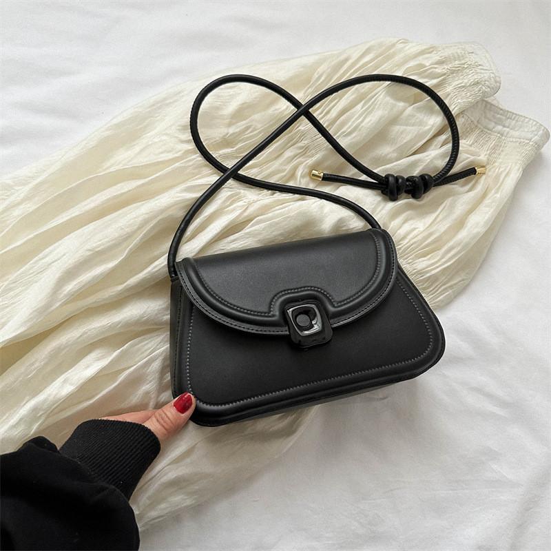 Sleek And Fashion-forward Mini Shoulder Bag For Women Featuring A Unique Square Shape And Soft Material