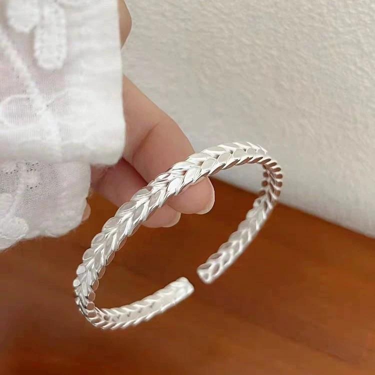 Браслет «Колос пшеницы» с никелевым серебряным покрытием для женщин - Гладкий, Открывающийся дизайн