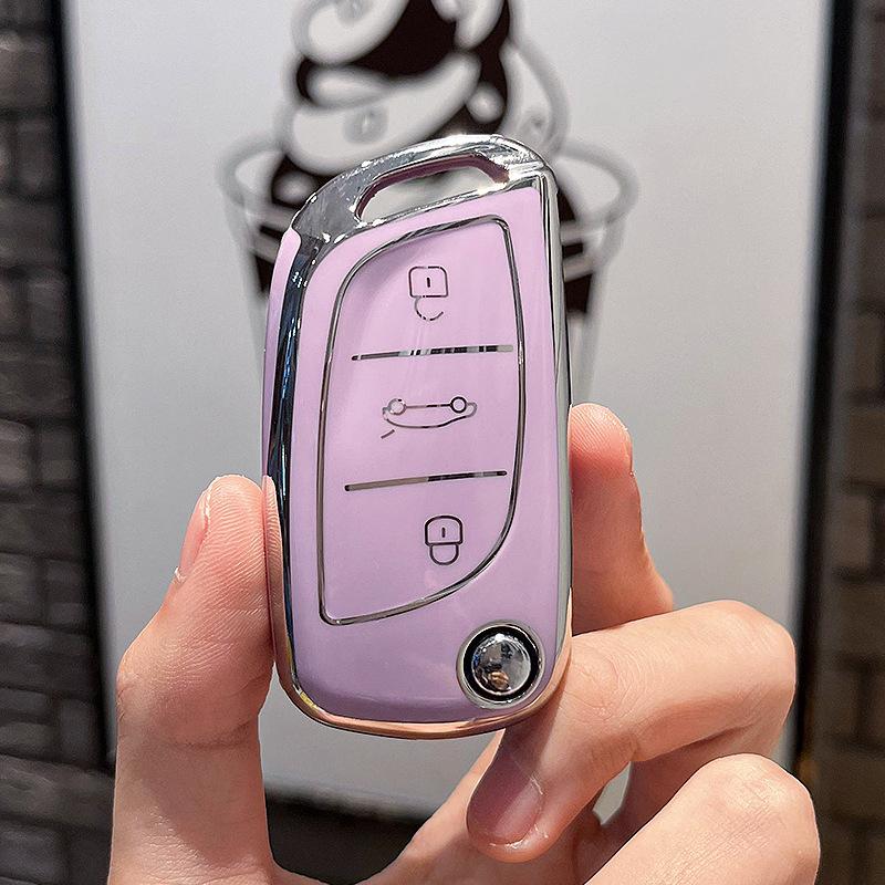 

Задняя часть автомобиля UniversalDSCitroen с дооснащенным держателем для ключей ModificationBStyle-Foldin