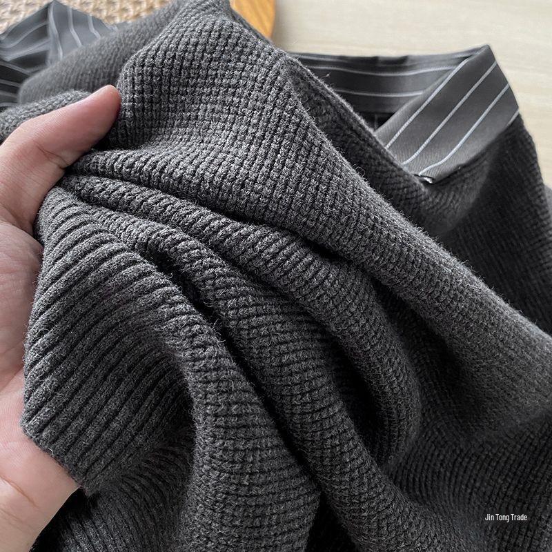 British-Style Knit Vest Shirt: Soft, Textured, Casual Two-in-One Sweater for Men - Perfect for Autumn and Winter.