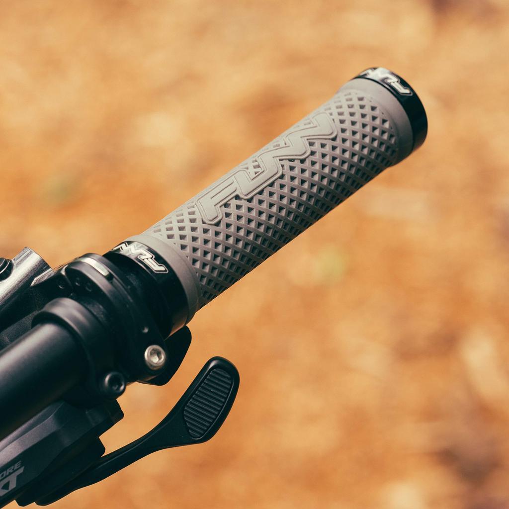 Funn Combat II Bicycle Grips (Black)