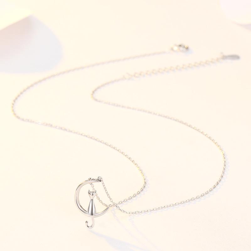 S925 Sterling Silver Cat On Moon Necklace - Cute Korean Style Clavicle Chain for Women