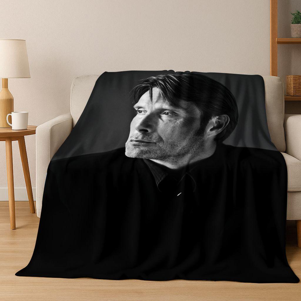 

26 Style Mads Mikkelsen Sexy Man Art Flannel Blanket,Cozy Soft Throw Blanket for Home Bedroom Bed Sofa Picnic Cover Gift Kids 75x90cm