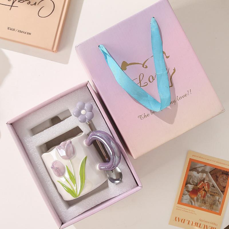 

Кружка-тюльпан ручной росписи высокой ценности Керамическая кружка Подружка невесты Рукавицы Подарок Мероприятие открытия Отправить клиентам 401-500ml