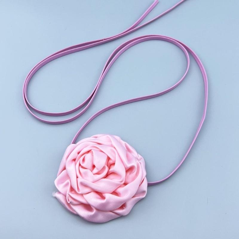 Vintage Floral Choker Necklace Accessory Chic Gothic Flower Choker Necklace Edgy Neckband for Fashion forward Individual