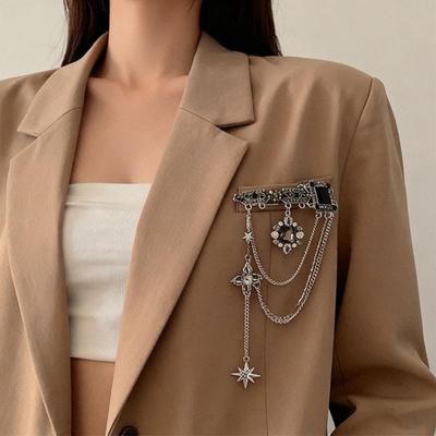 1Pcs Personalized Unisex Suit Pin Accessories Jewelry  Black Gemstone Sparkling  Star Tassel Chain Brooch