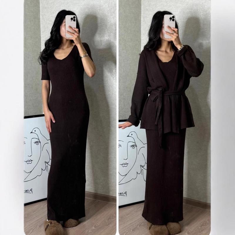 2025 Spring Women's Fashion: European & American Knitted Sweater Casual Set