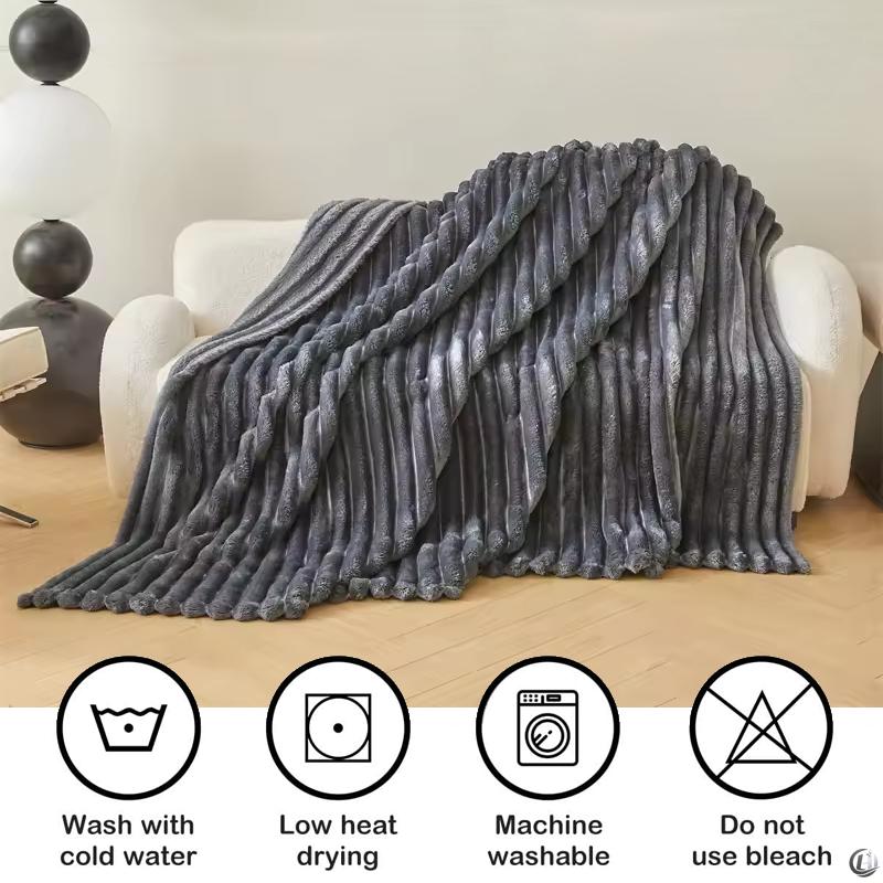 1pc Throw Blanket for Bed - 250GSM Soft & Warm Fluffy Blanket, Decorative Striped Blankets for Winter Nap / Sleep