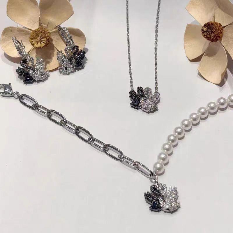 Swan Necklace: Black & White Swarovski Crystal Clavicle Chain
