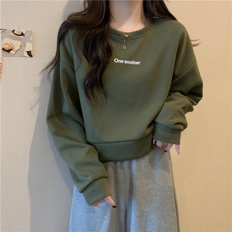 

Real shot without hat short sweater women s loose and versatile autumn and winter thin pullover printed alphabet top One size зелёный