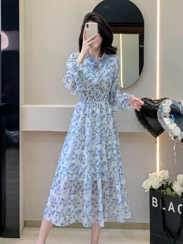 Korean Ruffle Rose Dress: Elegant Waist-Slimming Long Dress with French Sweet Ruffle Edges.