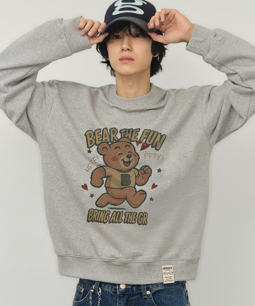 GRAVER [Unisex] Running Bear Sweatshirt_3Color