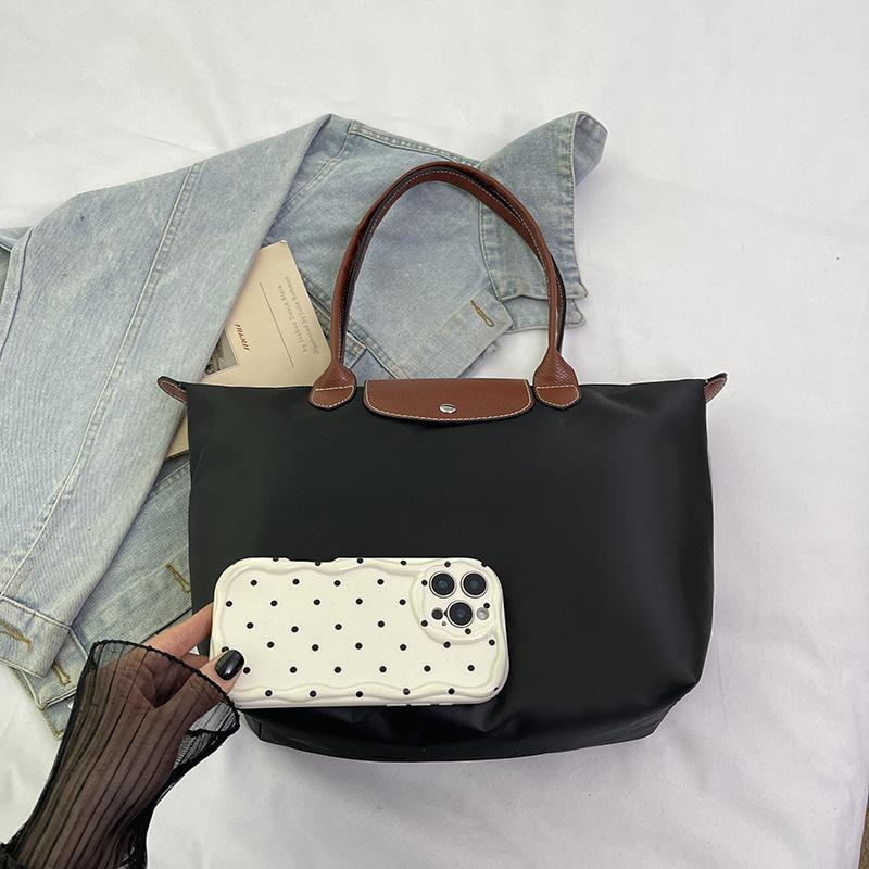 

Autumn and winter new tote bag bag women s fashion trend handbag large capacity commuting versatile shoulder bag armpit bag чорний