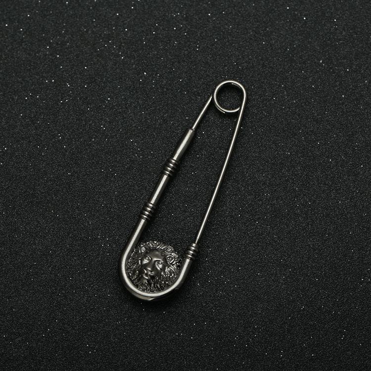 Versatile Retro Lion Head Brooch: Irregular Pendant & U-shaped Safety Pin