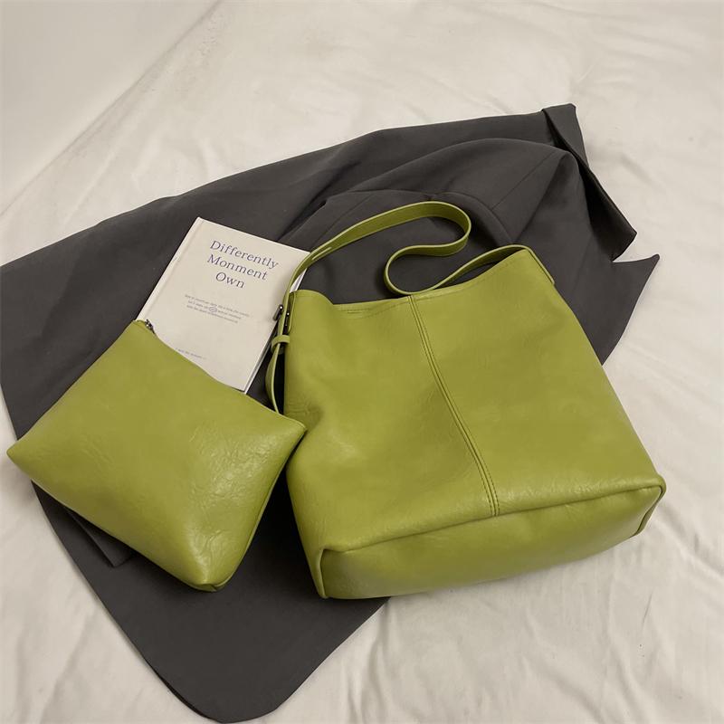 

Retro Vertical Bucket Shoulder Bag Set For Women 2-IN-1 Soft PU Leather Pure Color Large Capacity Shopper Totes With Small Pouch 31x32.5x14cm