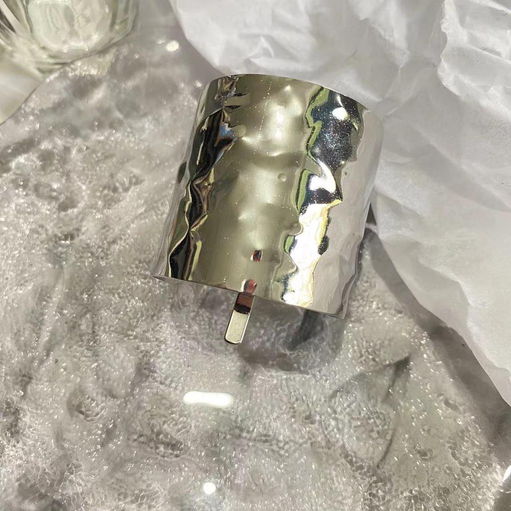 2025 Koreansk Metall Texturerad Hårnålsklämma för Låga Hästsvansar - Högkvalitativ Damhåraccessoar