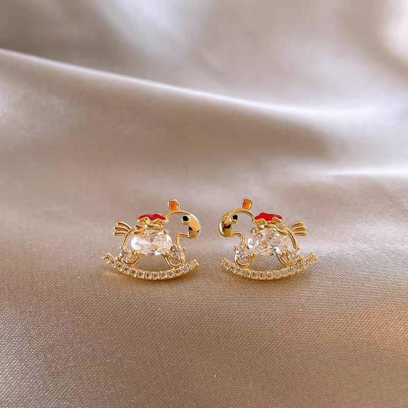 Maillard coffee color amber earrings women's autumn and winter high-end commuter style earrings light luxury niche design earrings