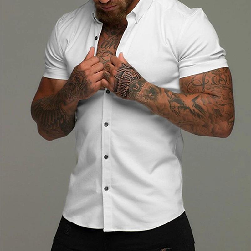 Camicia da Uomo a Maniche Corte in Tinta Unita con Colletto a Revers - Vestibilità Muscolosa