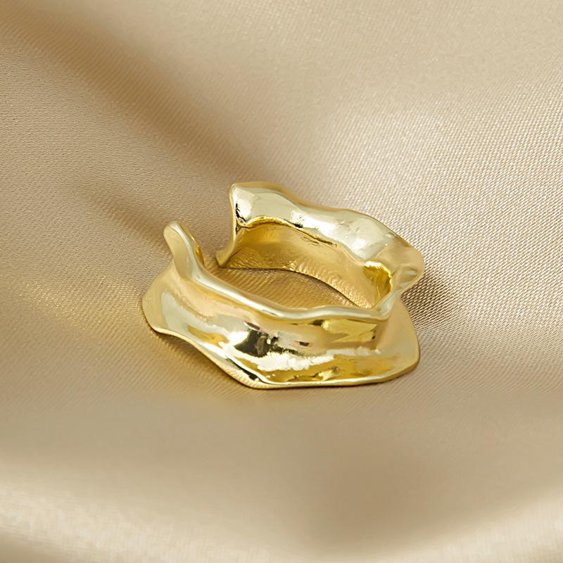 Cold Wind Irregular Metal Concave-Convex Ring, Wide-Sided Special-Shaped Women'S Ring Ring With A Sense Of Design