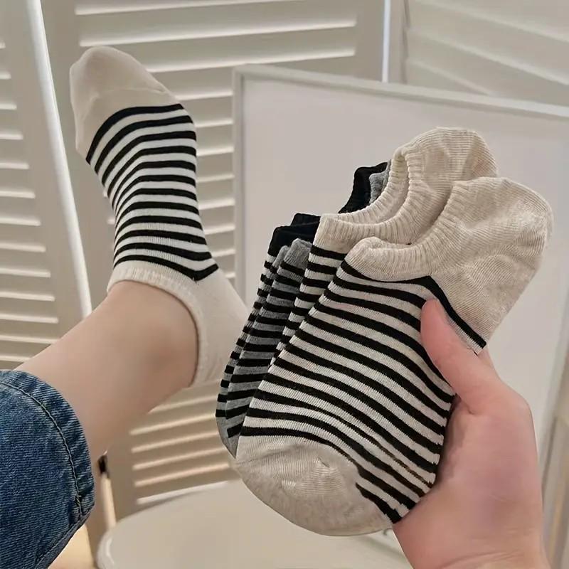 10 Pairs Women Striped Knitted Socks Comfortable Polyester and Spandex Blend Sweat Absorbing Breathable Fashionable Ankle Socks